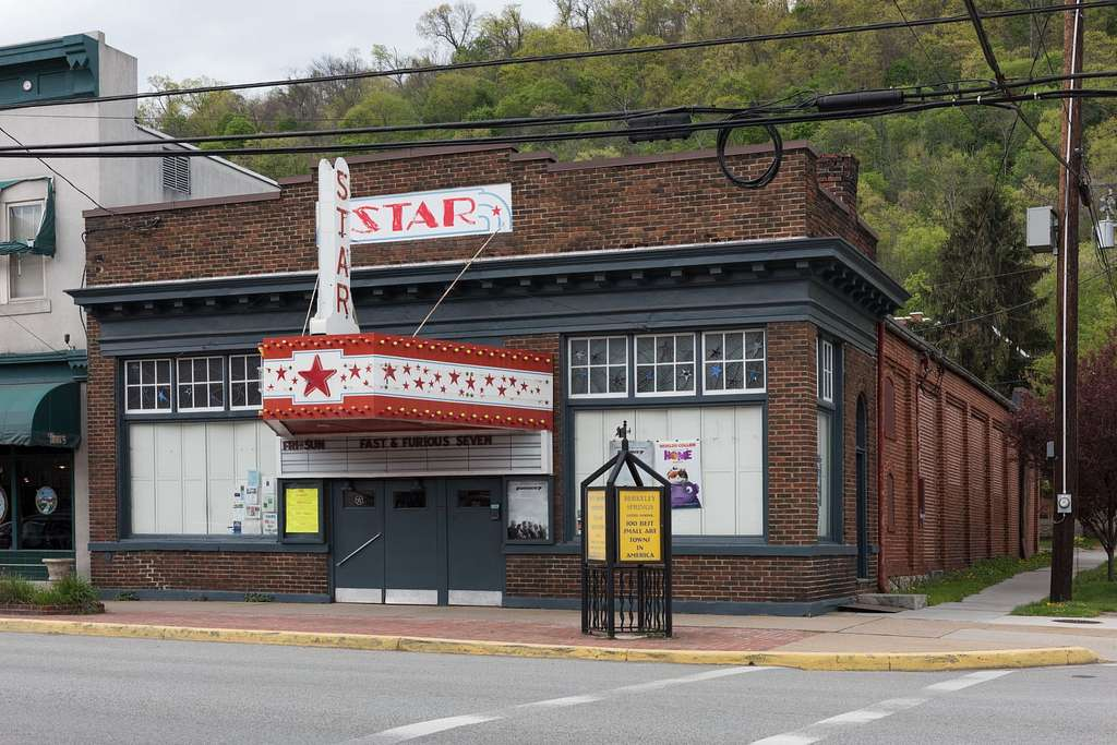The Star Theatre. Photo: West Virginia Collection within the Carol M. Highsmith Archive, Library of Congress, Prints and Photographs Division.