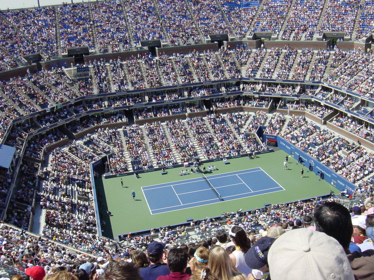 Arthur Ashe Stadium | Wikimedia Commons/Davidwboswell