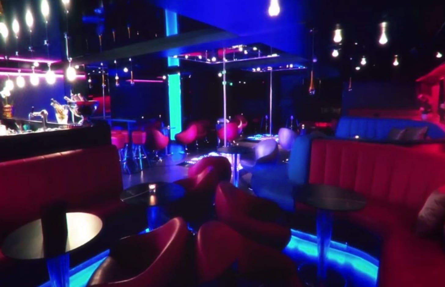 Gentleman’s club, Helsinki | Wikimedia commons