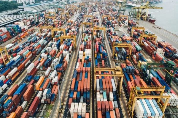 Shipping containers at port | Image: Rawpixel