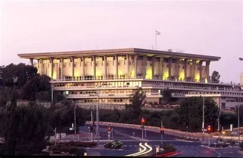 Issue #1 | Why Israeli Politics Works the Way It Does