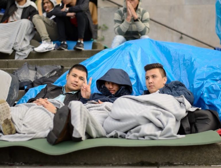 Trots migrantkris: Antal asylsökare i Sverige minskar – “Mindre attraktivt”