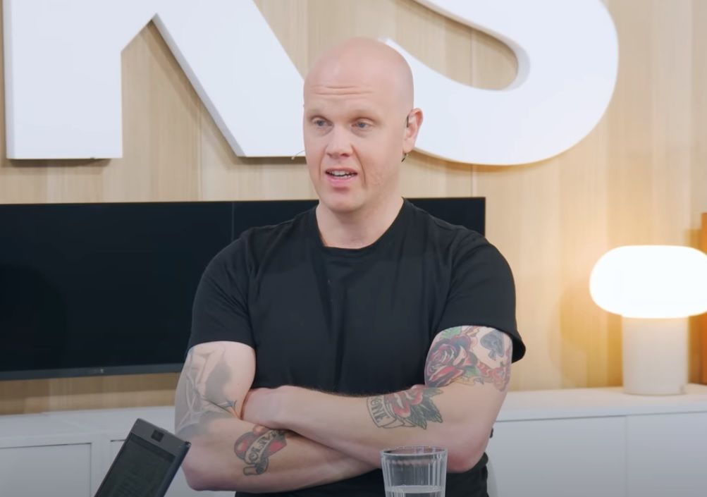 Lamotte om sin tid på public service: “Batik-varning på varenda tant”