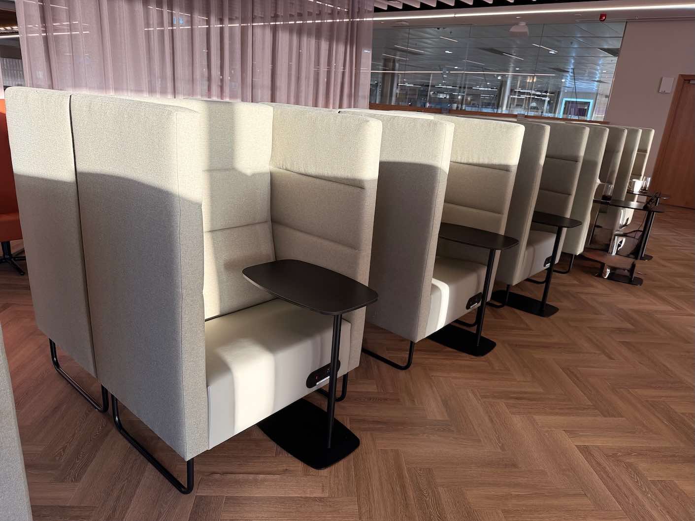 The Phoenix Lounge, Dublin Airport Terminal 1