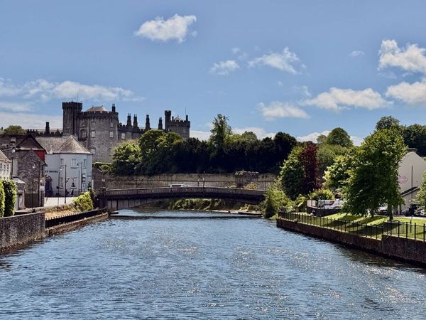 Kilkenny City, Kilkenny Castle and River Nore