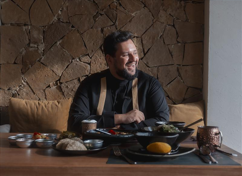 Hisham Baeshen: Turning Saudi Food Stories Into a Culinary Movement