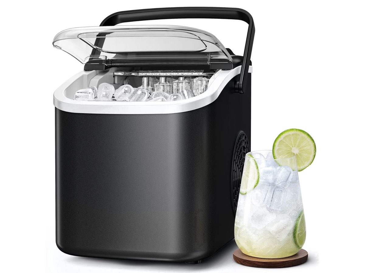 Walmart knocks a $200 ice maker to $60 for a limited time