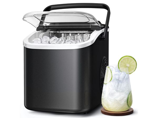 Walmart knocks a $200 ice maker to $60 for a limited time