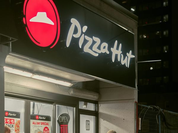 Pizza Hut beats Domino's as America's No. 1 pizza chain, 44,000 diners say
