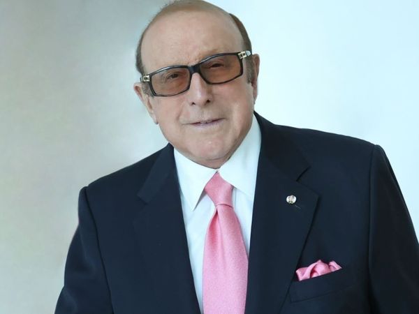 Clive Davis dead at 94 with a fortune worth $850 million