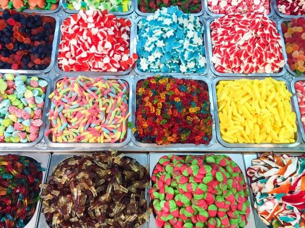 Sales surge for food products without artificial dyes