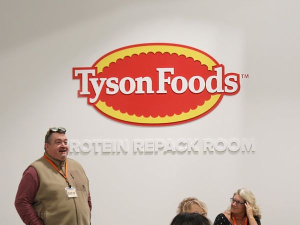 Tyson closes major beef plants and cuts 2,500 jobs over cattle shortage