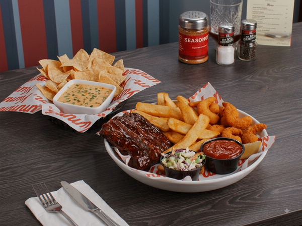 Red Robin launches new $17.99 dinner meal deal