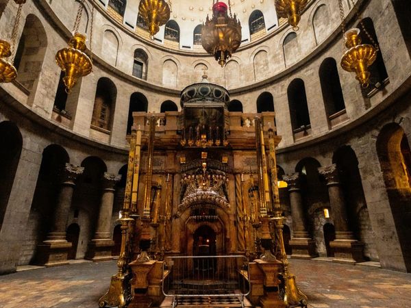 Archaeologists find 2,000-year-old site matching Jesus' tomb