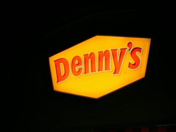 Denny's is upgrading 500 diners with artificial intelligence