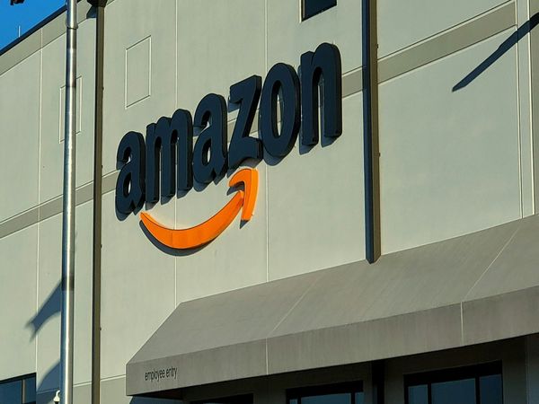 Amazon cuts corporate retail jobs right after Prime shopping event