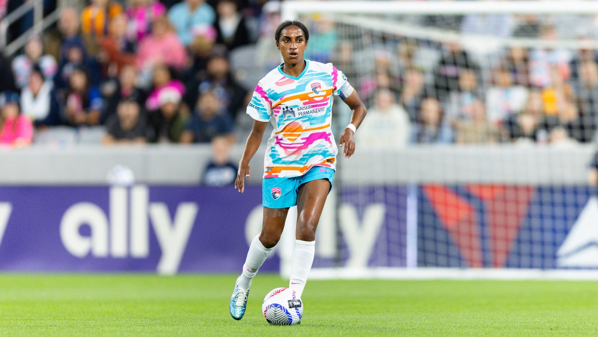 Naomi Girma left the Wave prior to the High Impact Player Rule