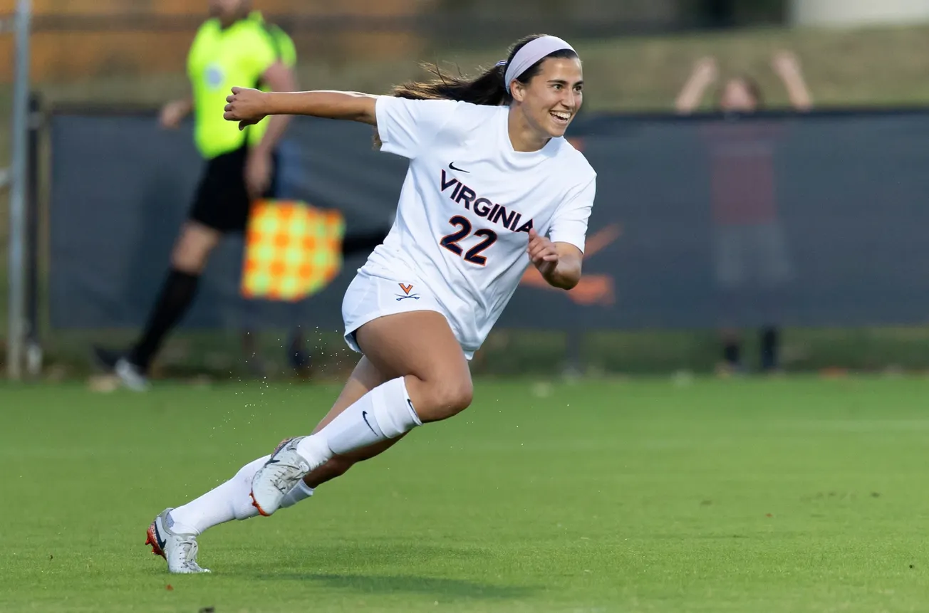 San Diego Wave Strengthen Midfield With Lia Godfrey Signing