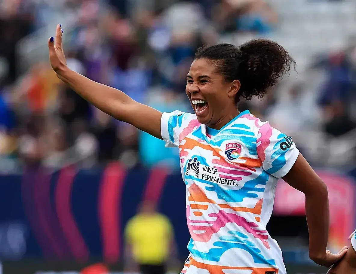 Wave defender Kennedy Wesley called up to USWNT