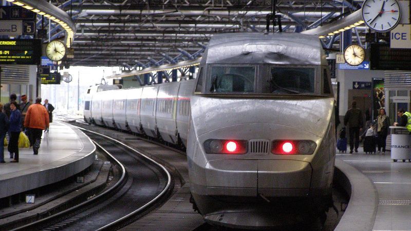 Bloody Knife Fight at Brussels Train Station