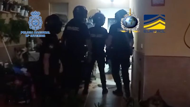European Authorities Smash Network Responsible for Smuggling 5,000 Cubans Into EU