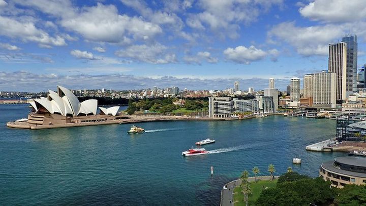 Economist Critiques Mass Immigration in Australia. Would His Arguments Also Apply to the US?
