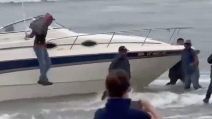 WATCH: Boatload of Illegals Storm San Diego Beach