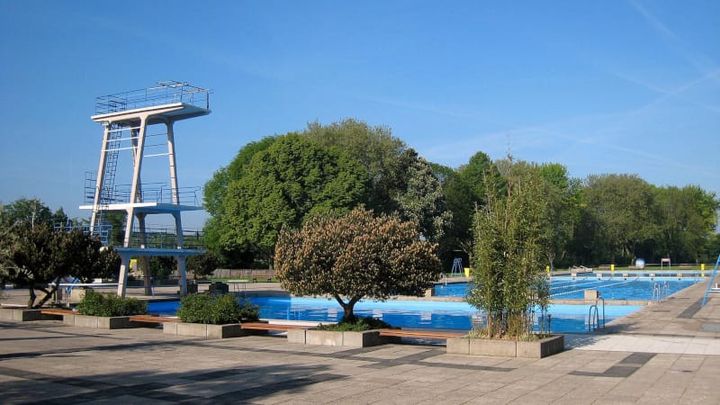 Germany: Chaos at Swimming Pool as Syrian Arrested for Sex Attack on Underage Girl