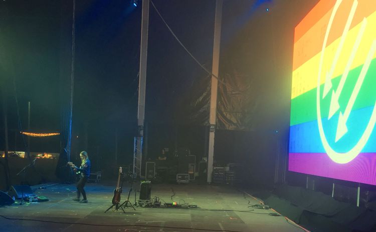 MORE OF THIS PLEASE x July 2022