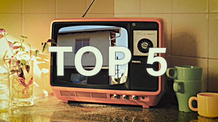 Just another day in the upside-down 🌴🌧️