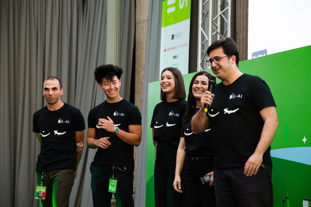 BreastScreening-AI pitching at EIA Porto 2023