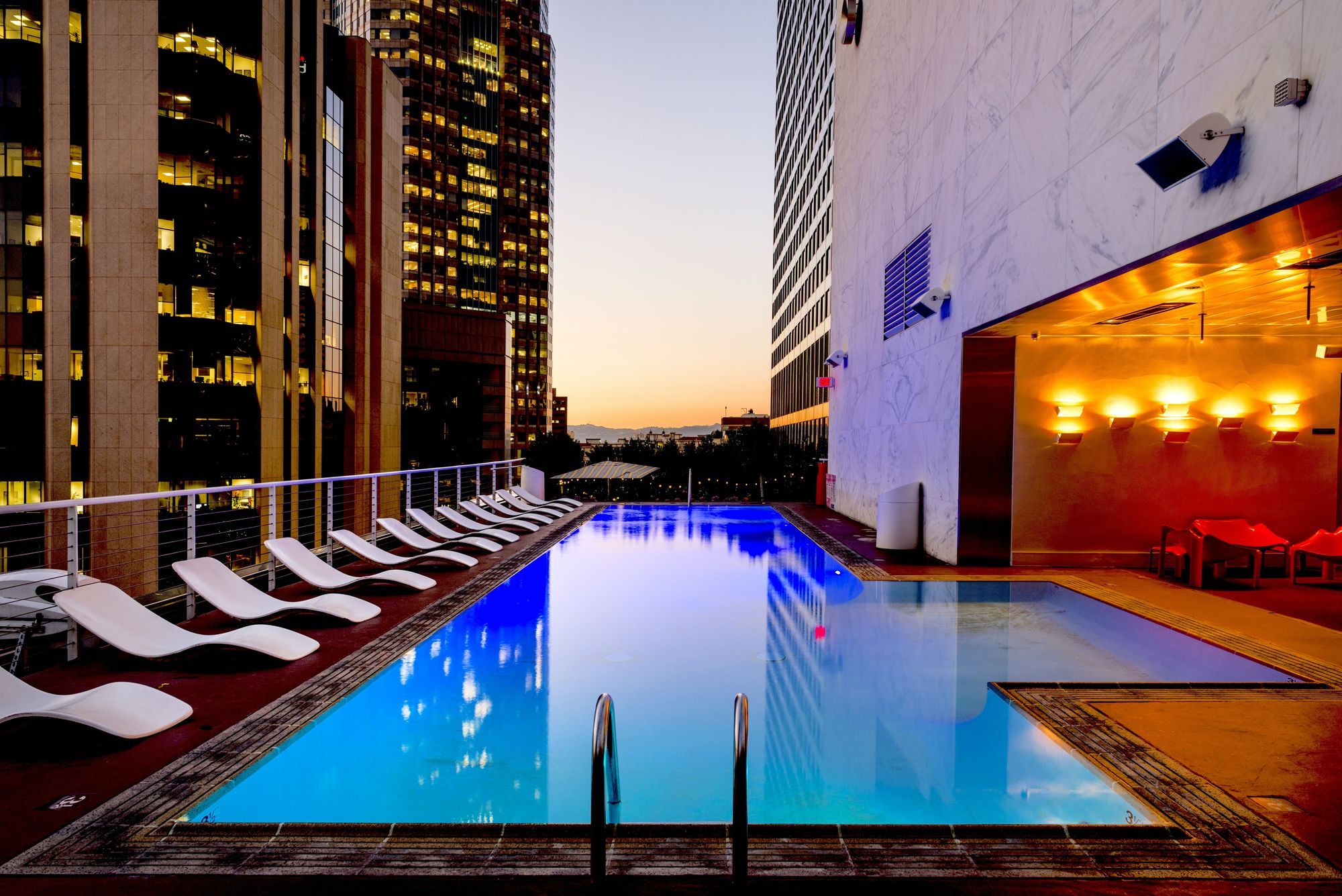 Booking Hotels Online? Check out Marriott