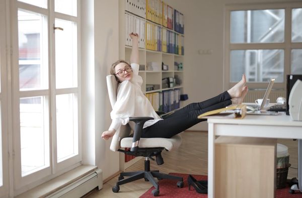 Elevate Your Workwear Game: Stylish and Comfortable Outfit Ideas