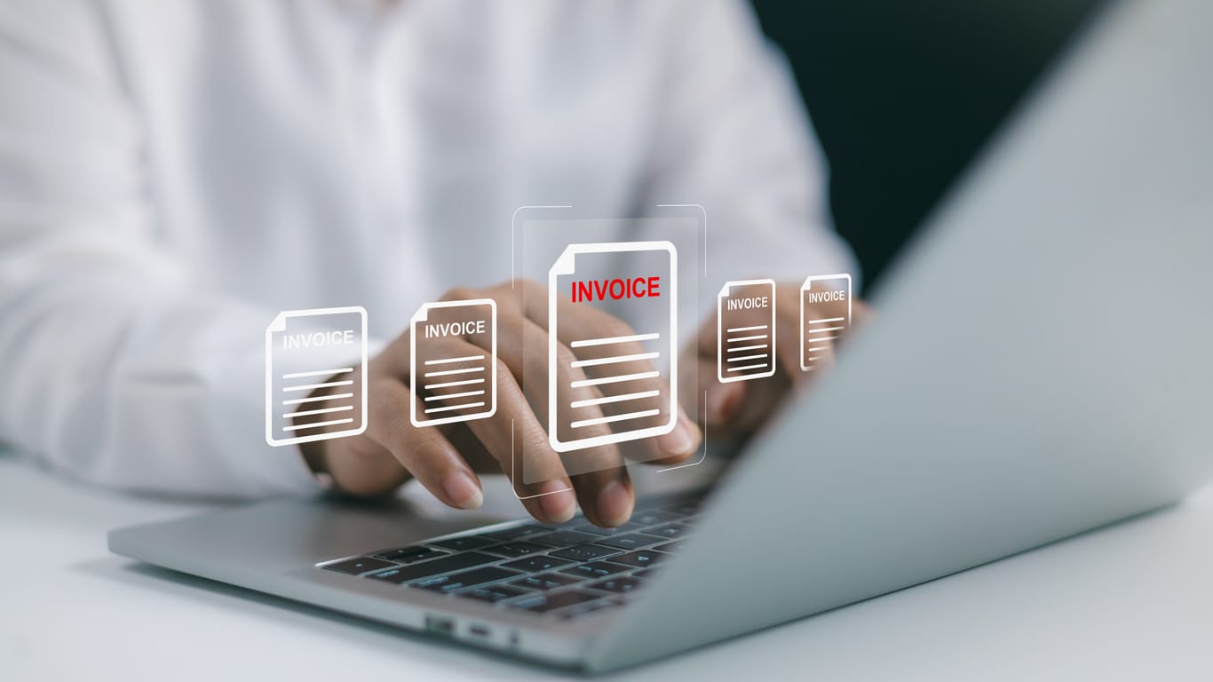 Digital invoice document concept for online payment processing