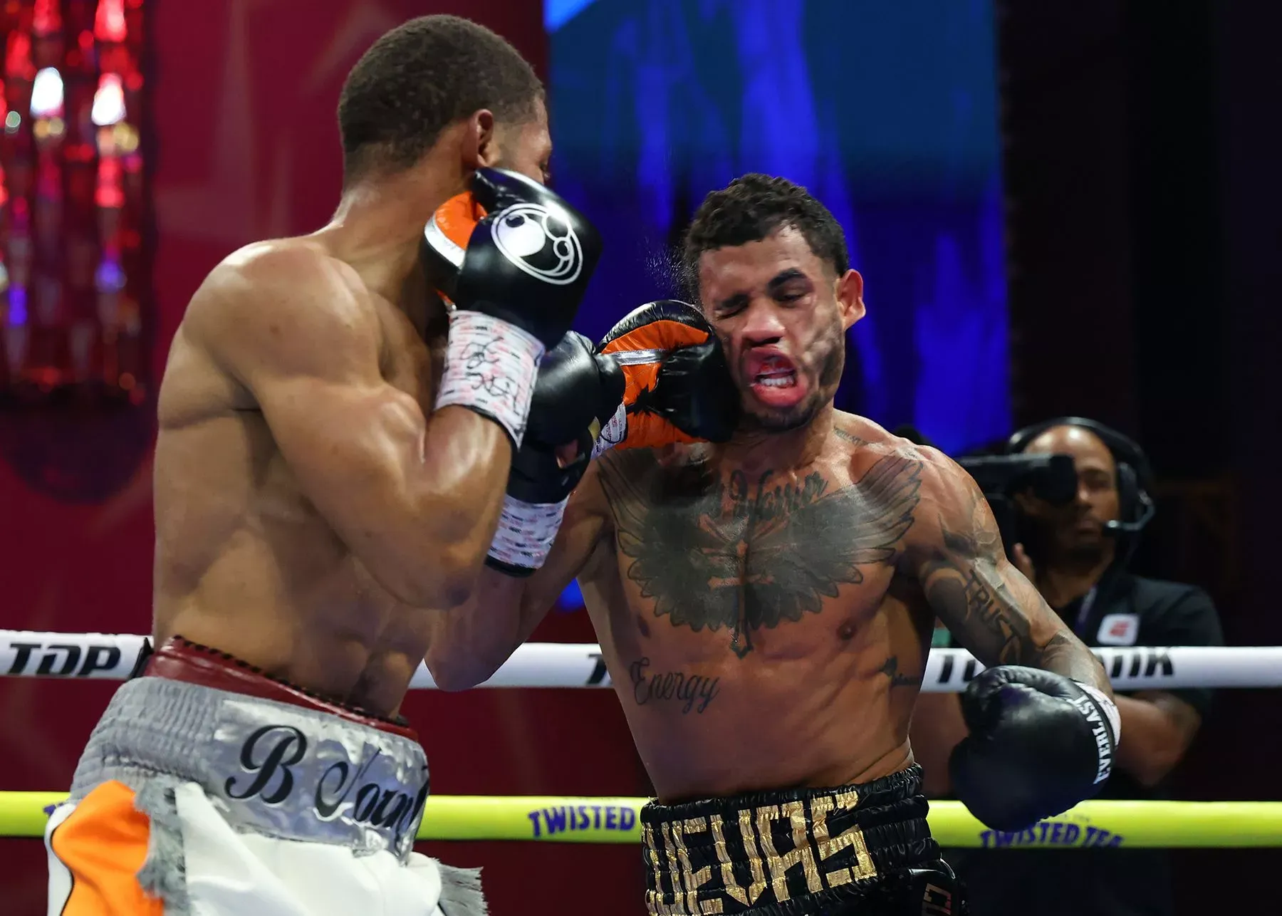 Brian Norman Jr. lands left hook on Derrieck Cuevas