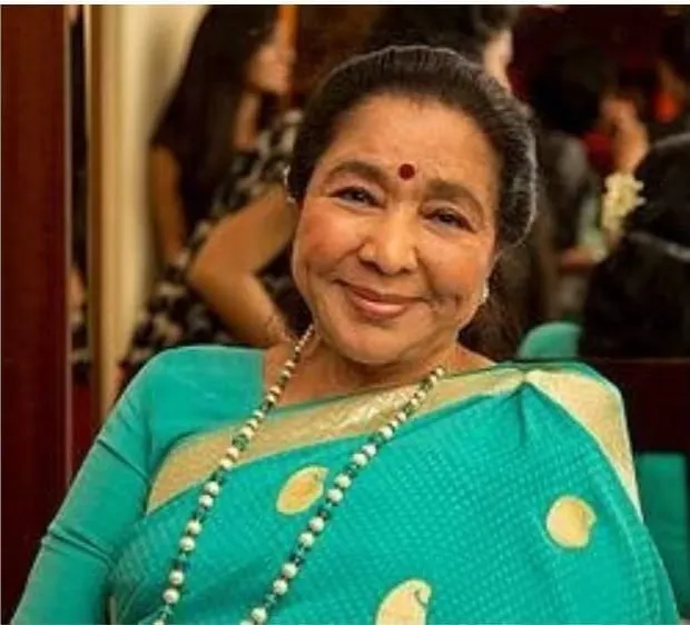  Asha Bhosle:  top singers in india