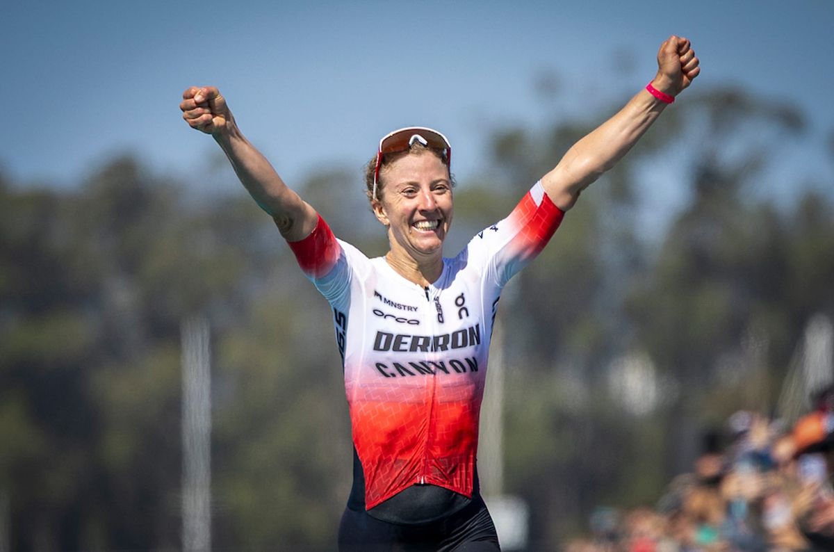 Julie Derron vence o Ironman Vitoria Gasteiz - de olho nela em Kona