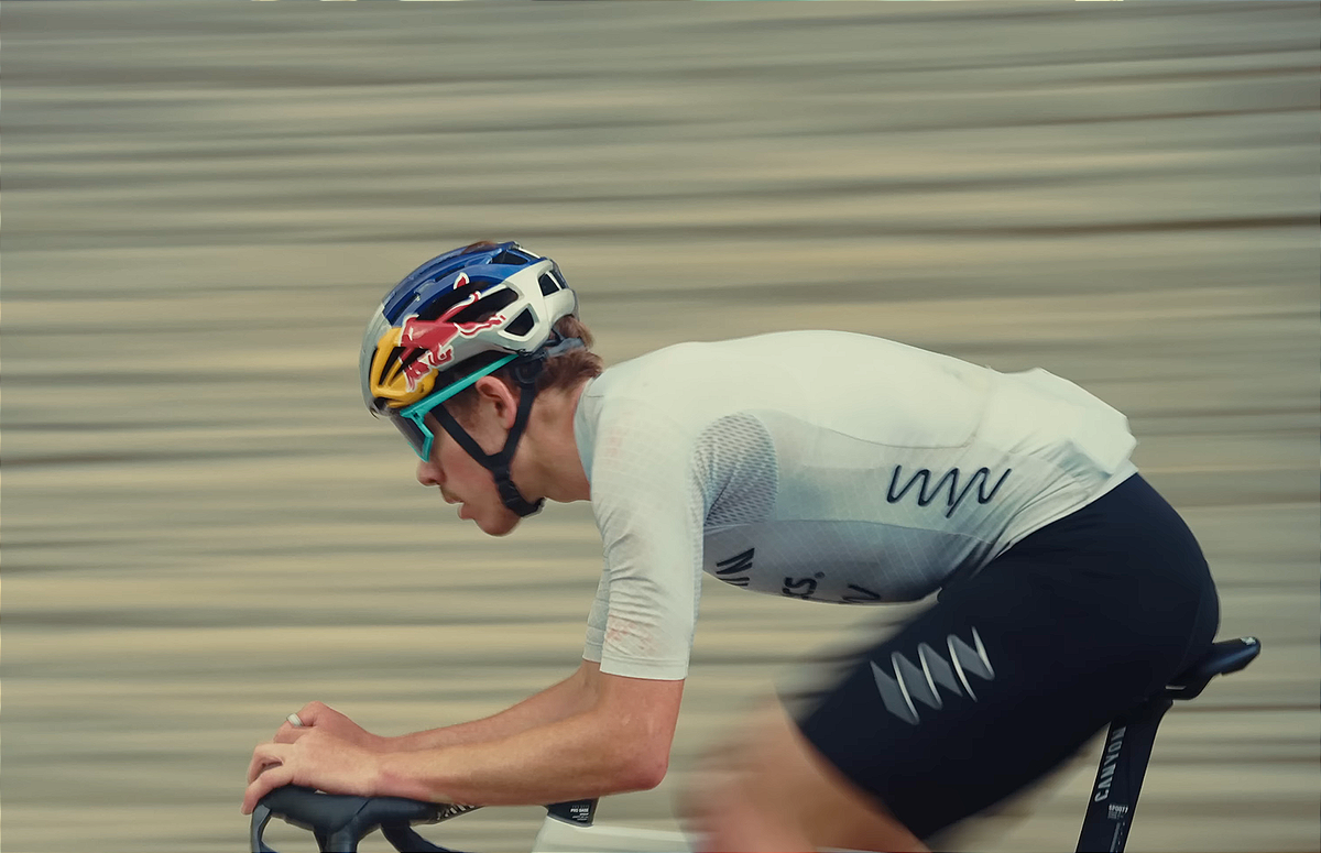 O retorno de um campeão. Hayden Wilde tem volta impressionante após acidente