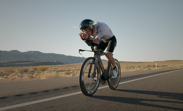 Lionel Sanders conta os detalhes da sua vitória no IM 70.3 St. George