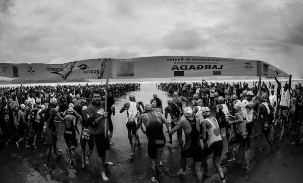 34º Internacional de Santos recebe quase 1500 triatletas