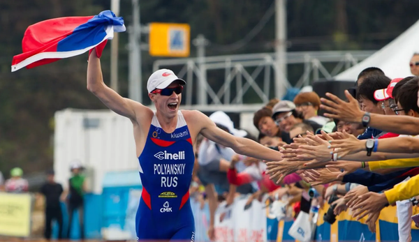 Banimento: Juniores russos voltarão a competir sob a bandeira