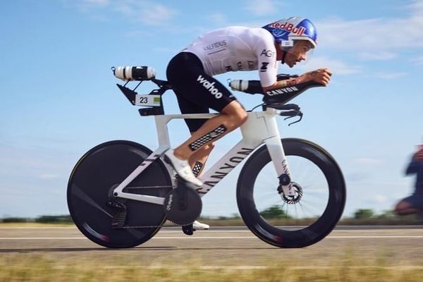 A nova Speedmax CFR, a bike do recorde de Laidlow