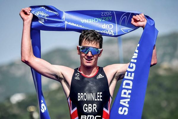 Jonny Brownlee anuncia sua aposentadoria