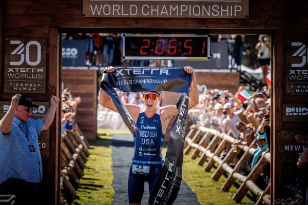 Sullivan Middaugh e Alizée Patiès conquistam o Mundial de XTERRA