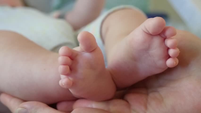 പിരിഞ്ഞ് താമസിക്കുന്ന ഭര്‍ത്താവില്‍നിന്ന് ഒരു കുഞ്ഞ് കൂടി വേണമെന്നാവശ്യപ്പെട്ട് യുവതി കോടതിയില്‍