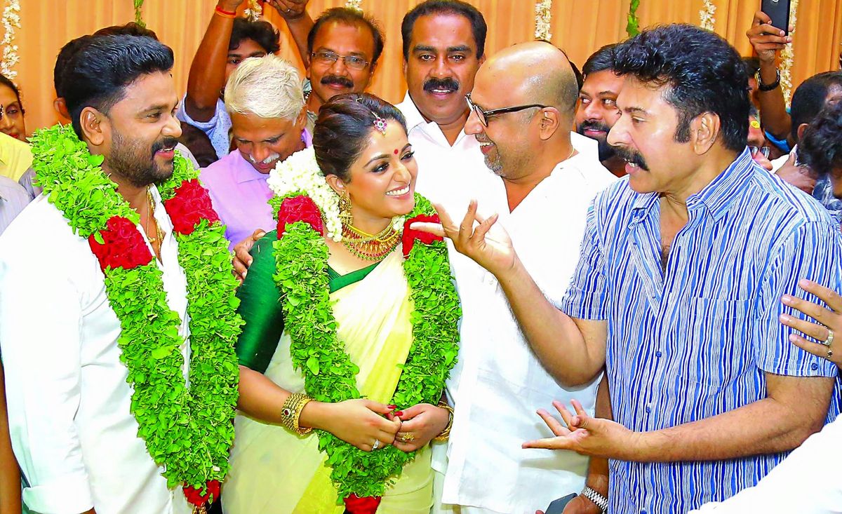 ദിലീപ് കാവ്യ വിവാഹചിത്രങ്ങള്‍ കാണാം