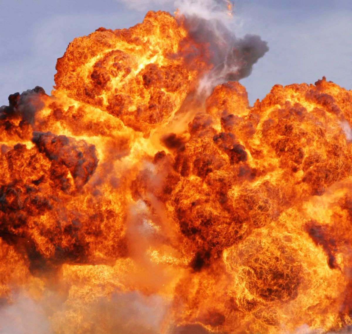 വയനാട് നായ്ക്കട്ടിയില്‍ വീടിനുള്ളില്‍ സ്‌ഫോടനം: രണ്ട് പേര്‍ മരിച്ചു