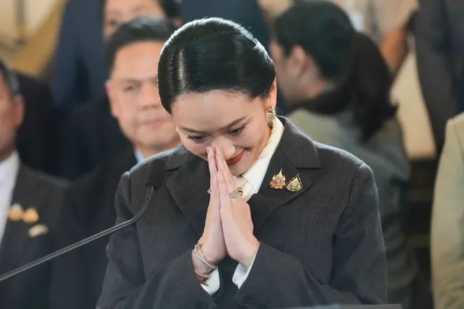 കംബോഡിയന്‍ നേതാവുമായുളള ഫോണ്‍ സംഭാഷണം, അങ്കിൾ വിളി: തായ്‌ പ്രധാനമന്ത്രിയെ പുറത്താക്കി ഭരണഘടനാ കോടതിവിച്ചു