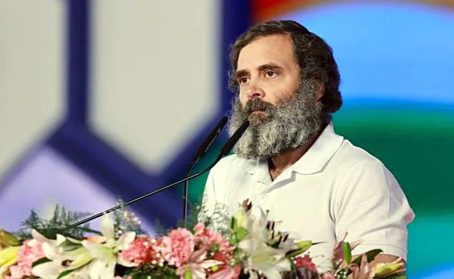 കോടതിയിൽ നേരിട്ടു ഹാജരാകുന്നിൽനിന്ന് രാഹുലിന് ഇളവ്