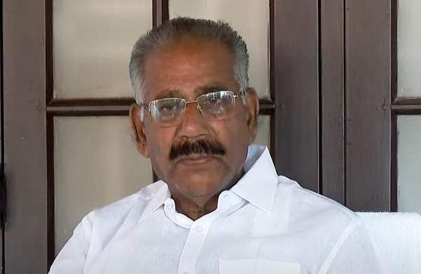 മന്ത്രി എ കെ ശശീന്ദ്രനെ ആശുപത്രിയിൽ പ്രവേശിപ്പിച്ചു